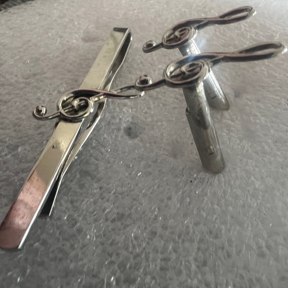 Vintage Silver Music Note Cuff Links and Tie Clip Set - Picture 3 of 6